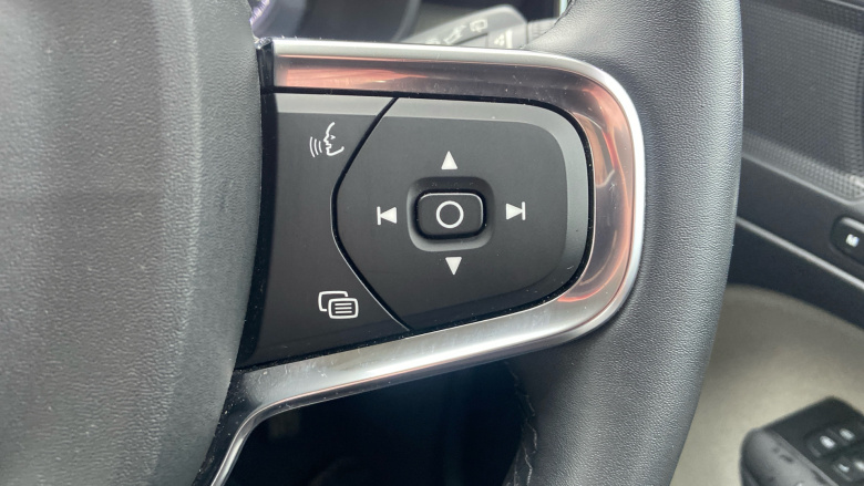 Volvo Xc40 1.5 T5 Recharge PHEV Inscription Pro 5dr Auto Estate